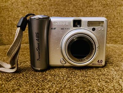 Used-Canon powershot A85 digital camera